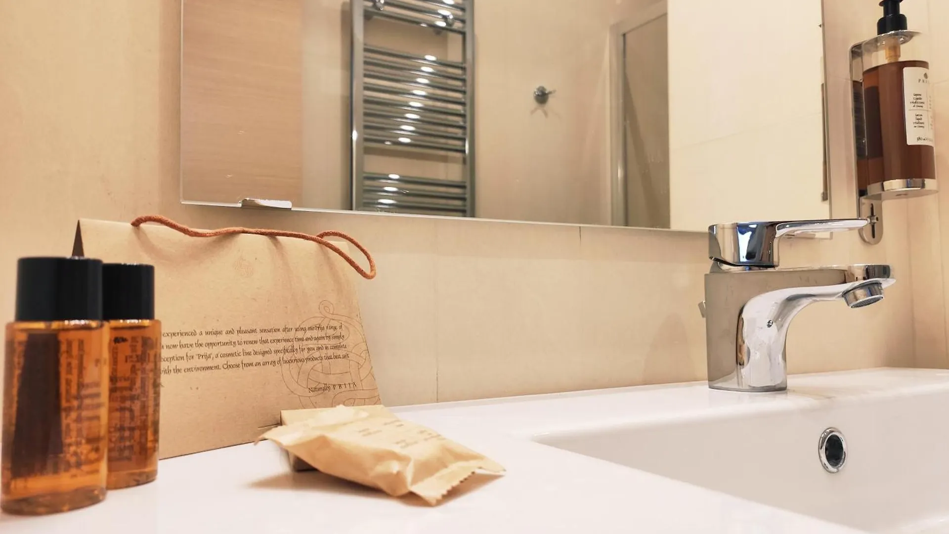 Pensionat Luxury Suites - Stay Inn Rome Experience